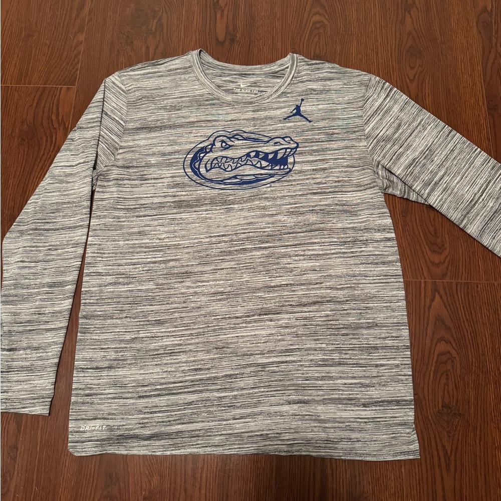 Nike Men's Heather Gray Long Sleeve Tee